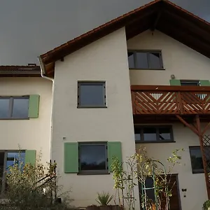 Apartment Ferienwohnung Henneberg, Schonungen